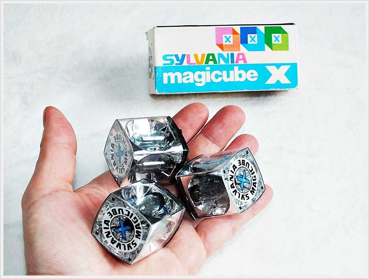 Żarówki błyskowe Sylvania Magicube X - flash cube Kodak PRL