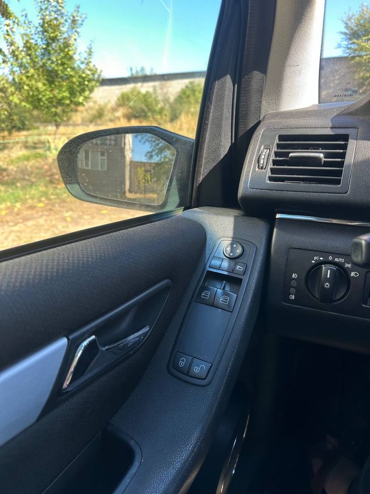 Mercedes-Benz  B150 class w245