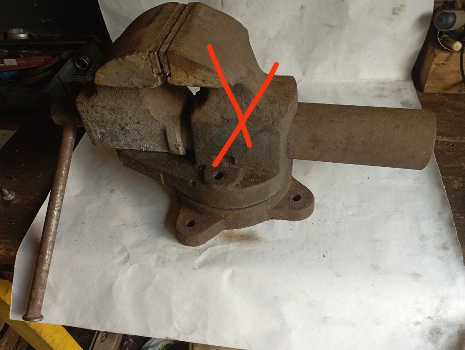 Тиски,лещата 125 мм по частинах,некомплект