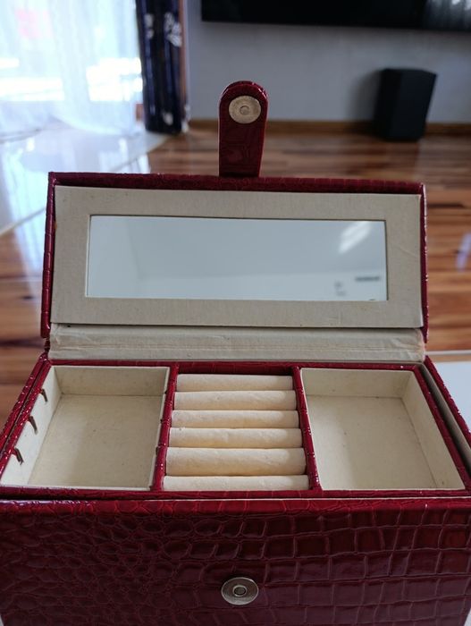 Kuferek kosmetyczka duża bordowa