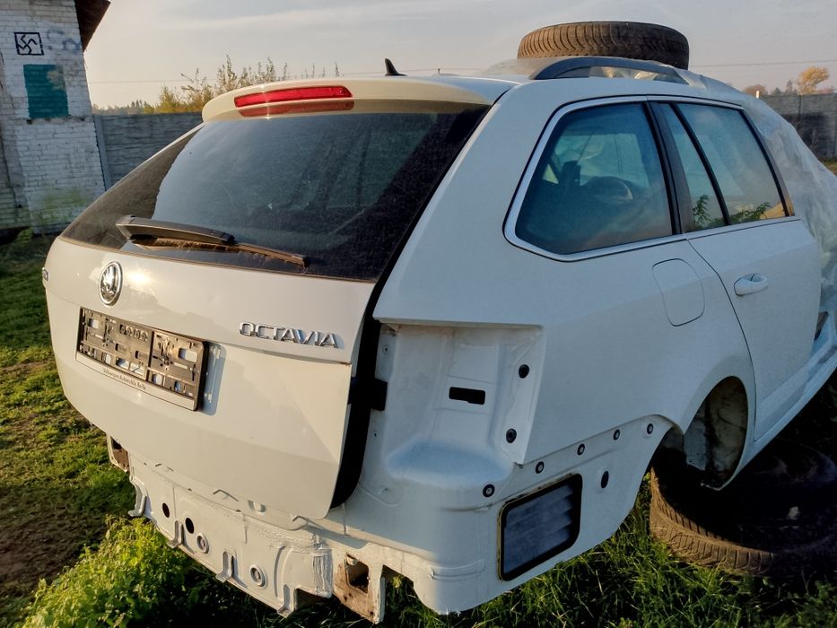 SKODA OCTAVIA III 2012  2021 kombi ćwiartka tylna lewa prawa wanna pas
