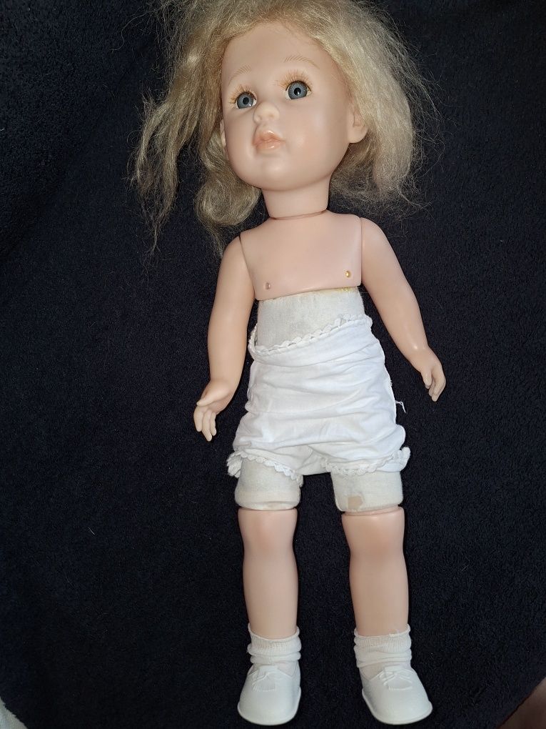 Kolekcja stara lalka sygnowana
