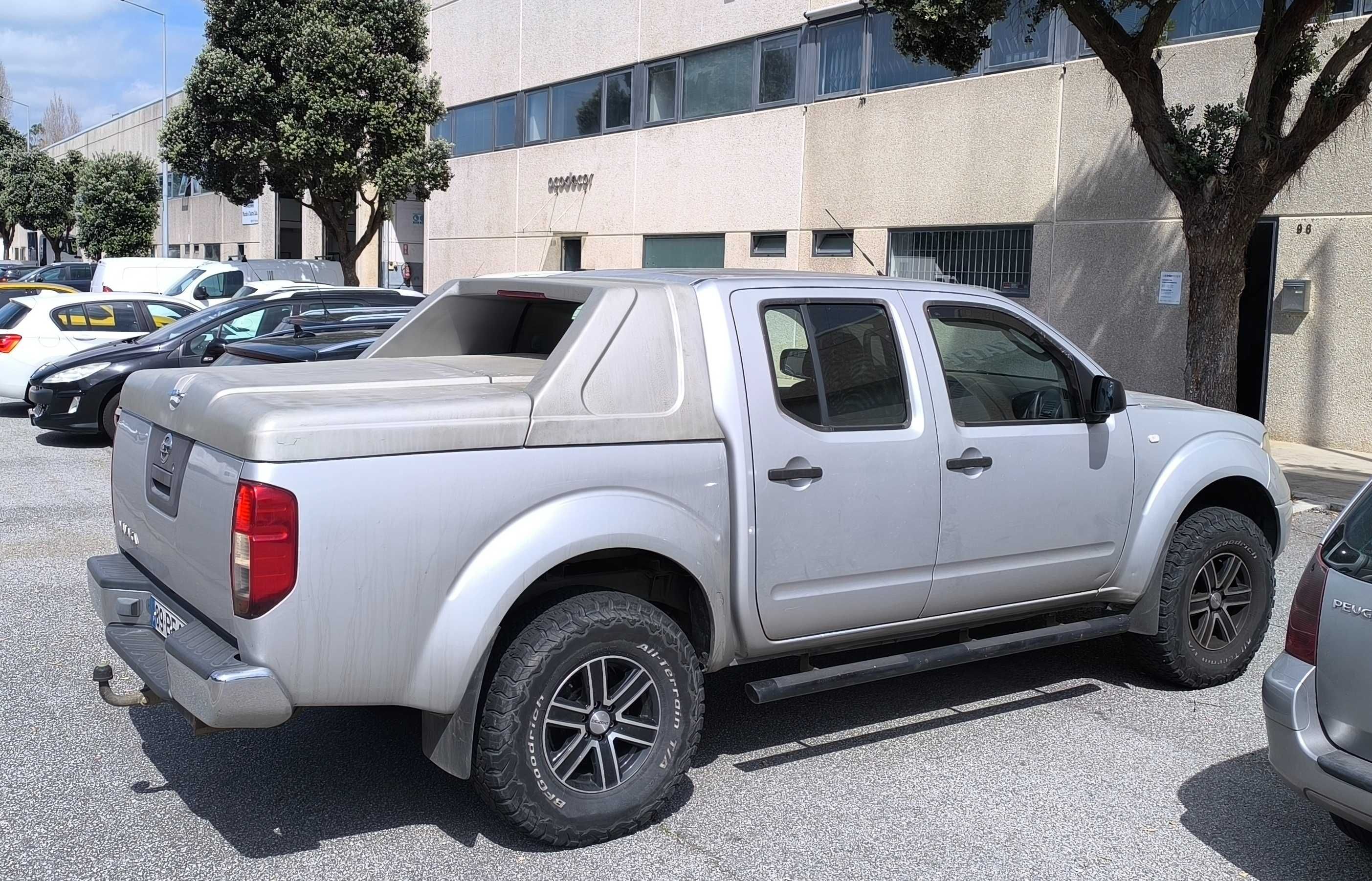 Full box Nissan Navara D40