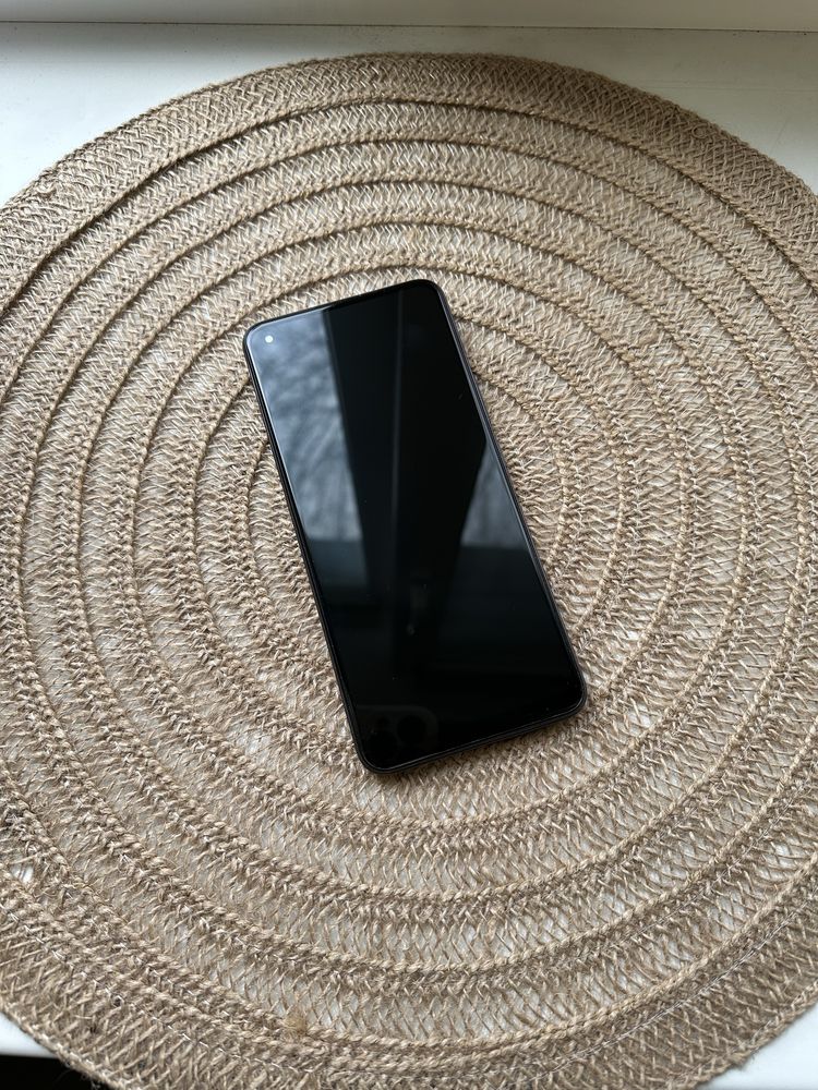 Продам Realme 8 Pro 8/128 ГБ