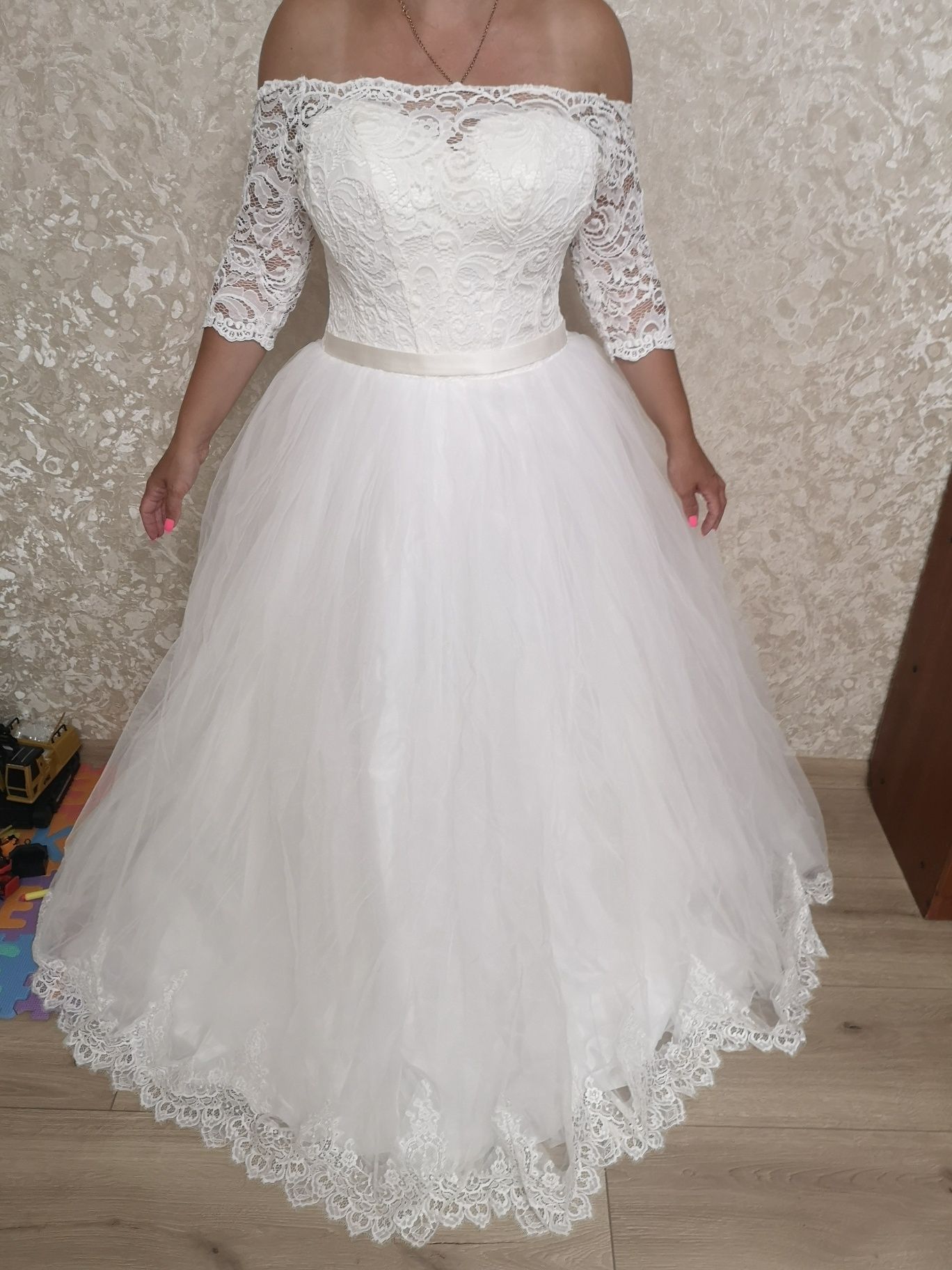Весільна сукня 42-46