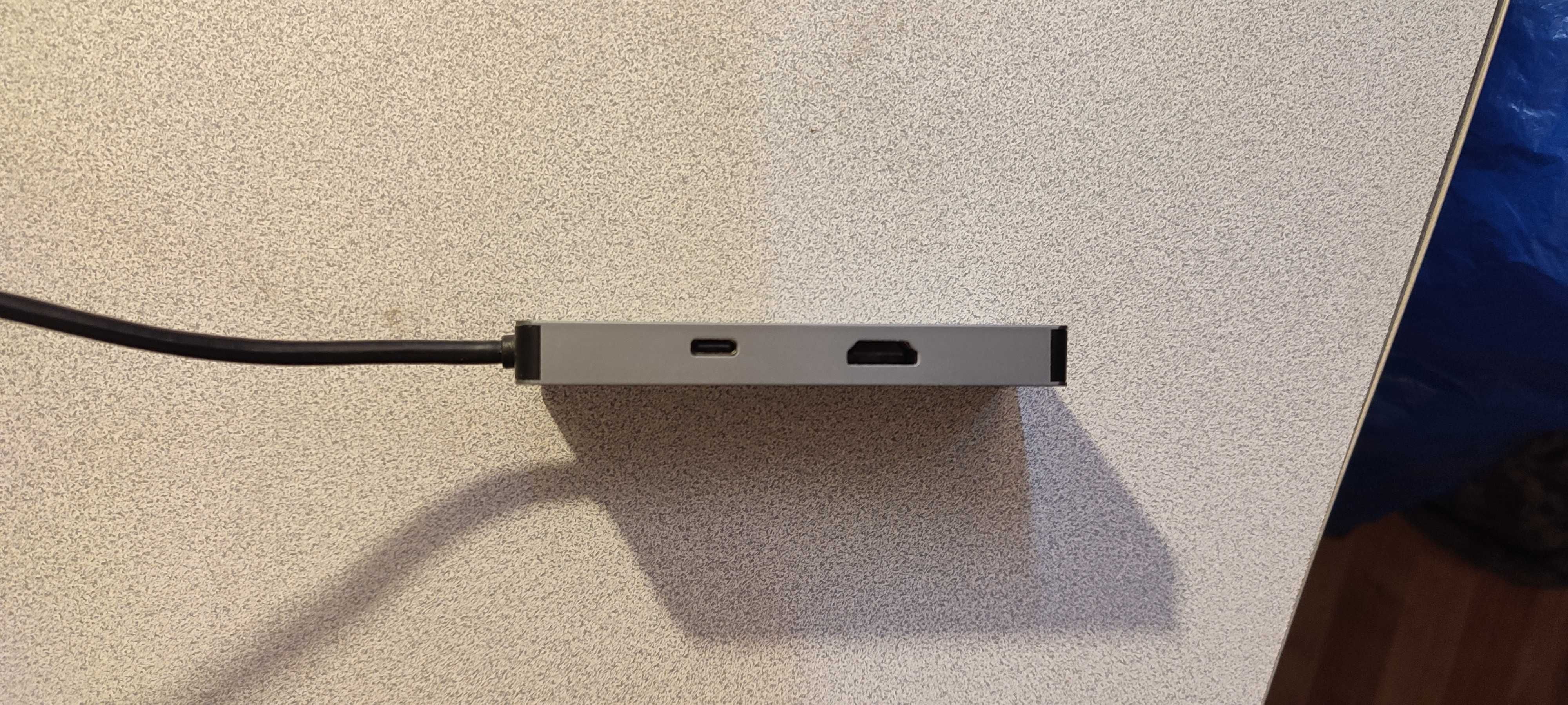 Adapter USB-C Tradebit 6316 na 4 wejścia szary