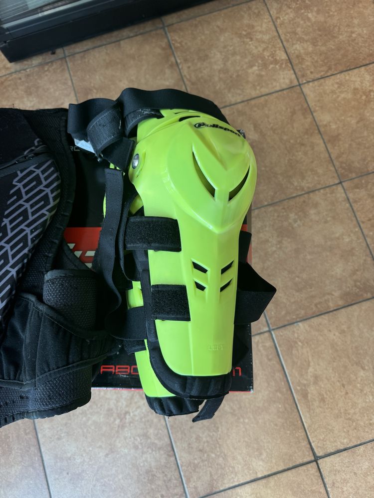 Zestaw na Crosa kask Buty Forma Buzer ochraniacze 100%