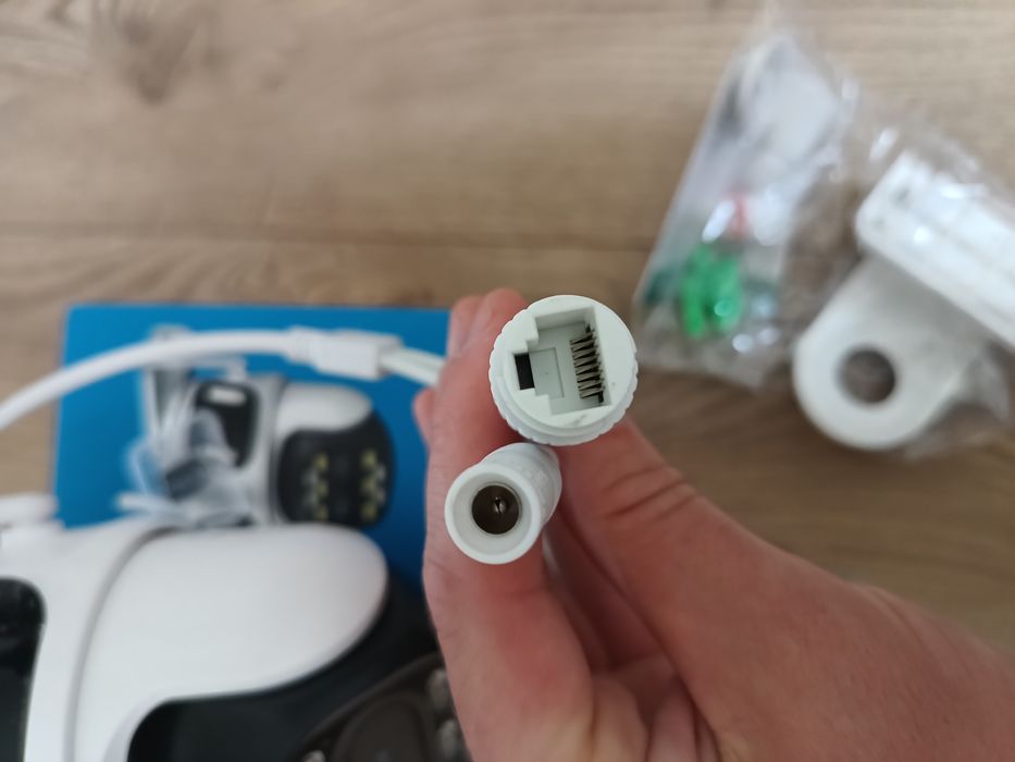 Kamera zewnętrzna obrotowa WiFi 3 obiektywy 6K, 8 x zoom. Wysyłka