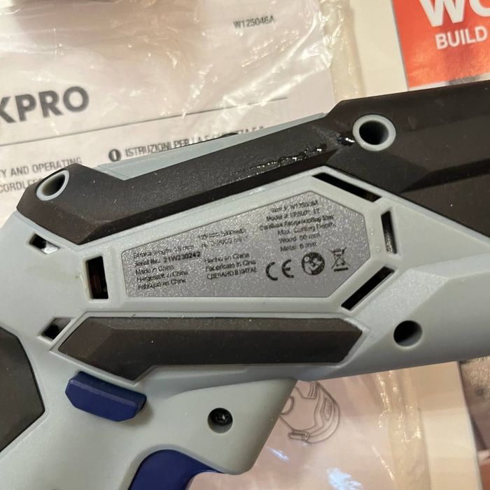 Акумуляторна шабельна  пила WORKPRO 12V 1600