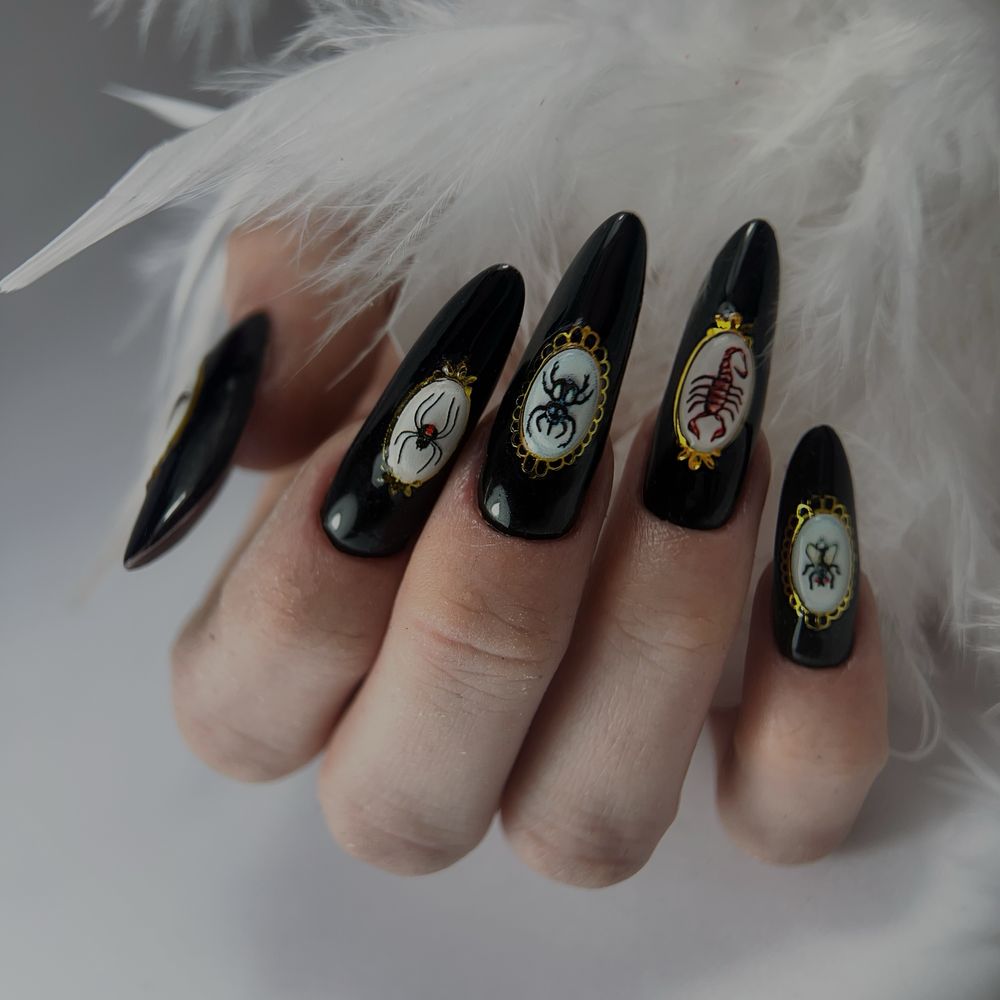 Manicure hybrydowy i żelowy