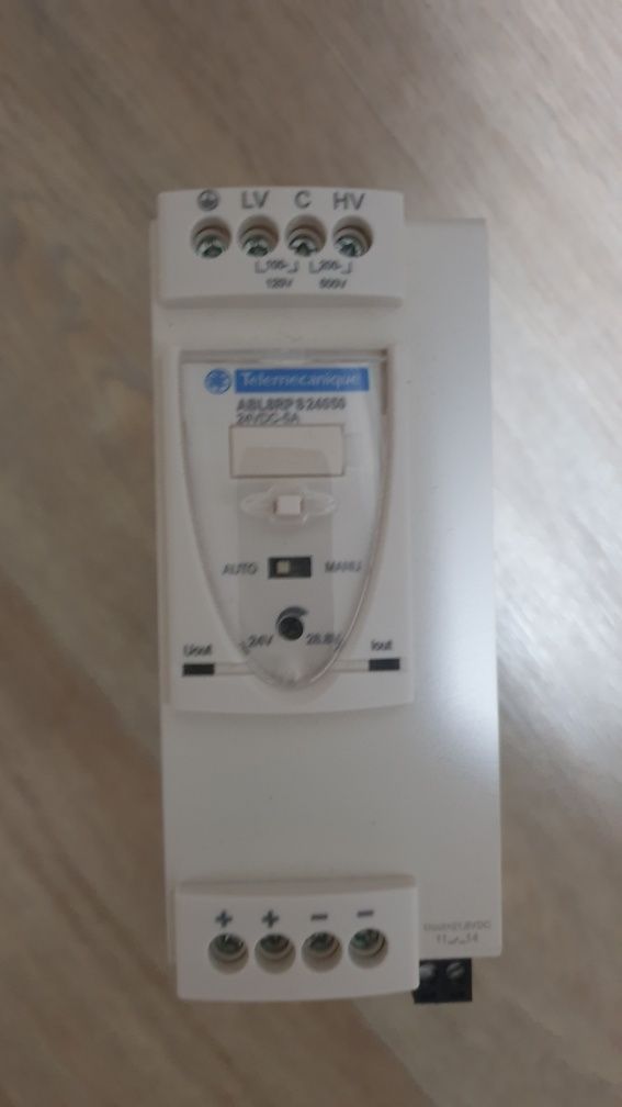 Schneider Electric  220/24 VDC Блок питания , преобразователь