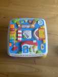 Fisher price stolik edukacyjny