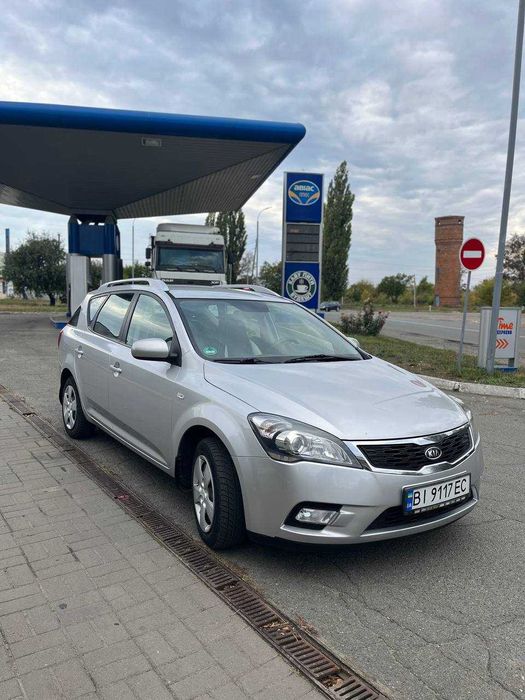 Подам Kia Ceed 2011
