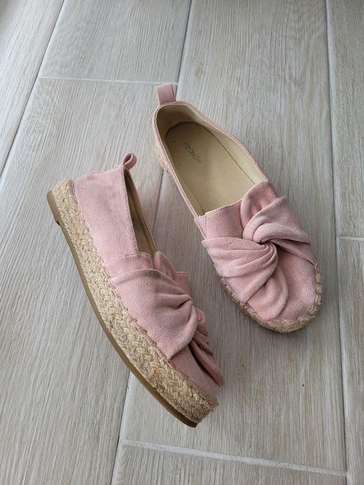 Espdaryle pudrowy róż z kokardą niska podeszwa DeeZee 37 23,8cm