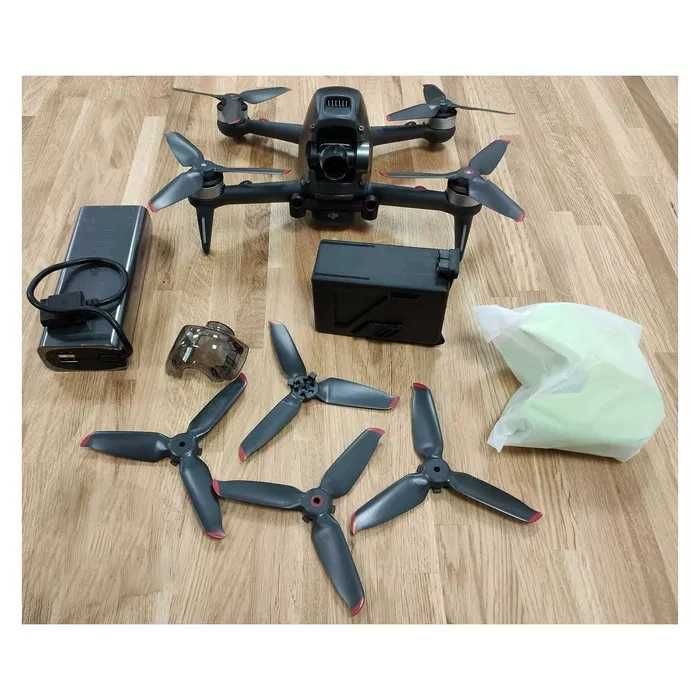 Dron wyścigowy DJI FPV Combo, 5 cykli ładowania, 6 MSC GWARANCJI