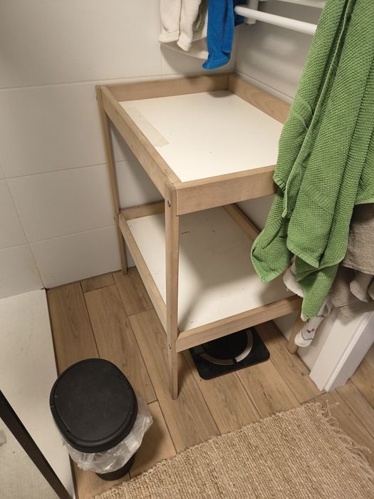 Przewija Ikea drewniany