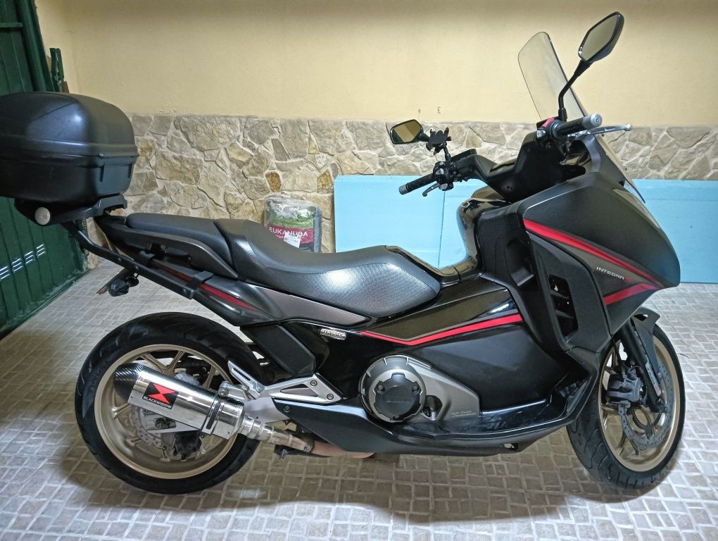 Honda Integra 750 Sport