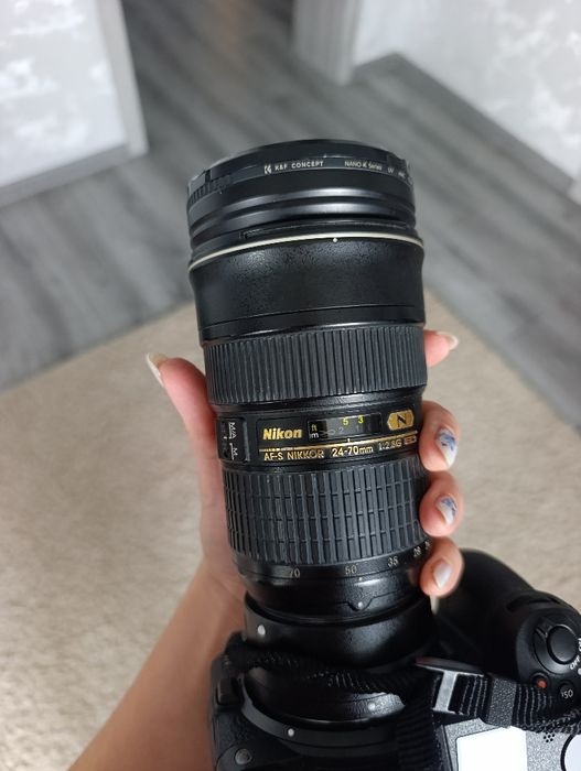 Обєктив Nikon AF-S 24-70 mm f/2.8G