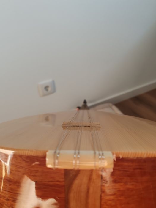 Instrumento turco saz baglama