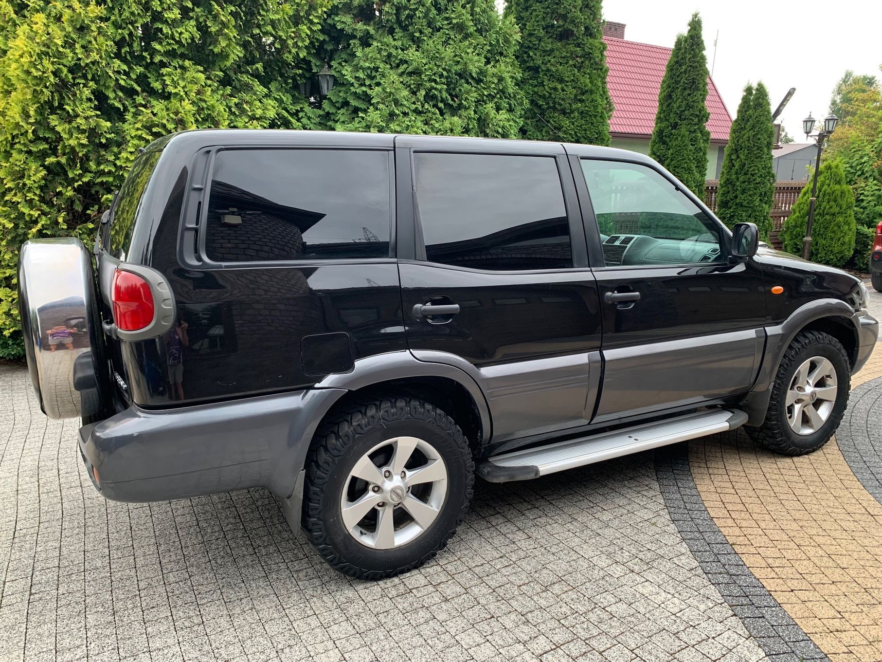 Nissan Terrano Najlepszy silnik 3,0 tdi 5 drzwi-najładniejszy uszanowany rama idealna