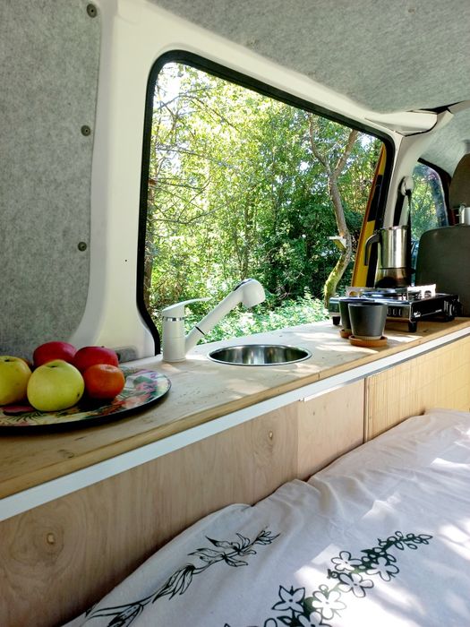 Wynajem kampera campervana, WC, prysznic zewnętrzny
