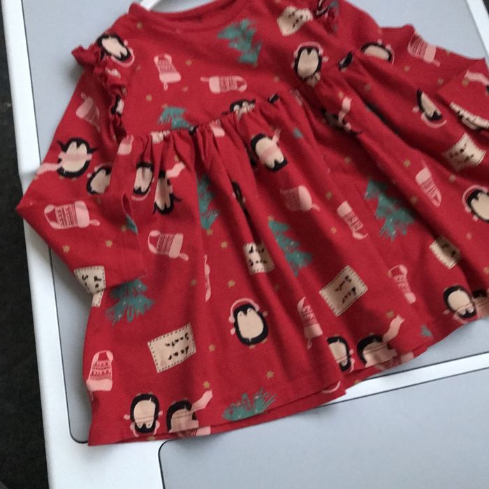 Сукня неймовірно гарна новорічна різдвяна 12-18 м