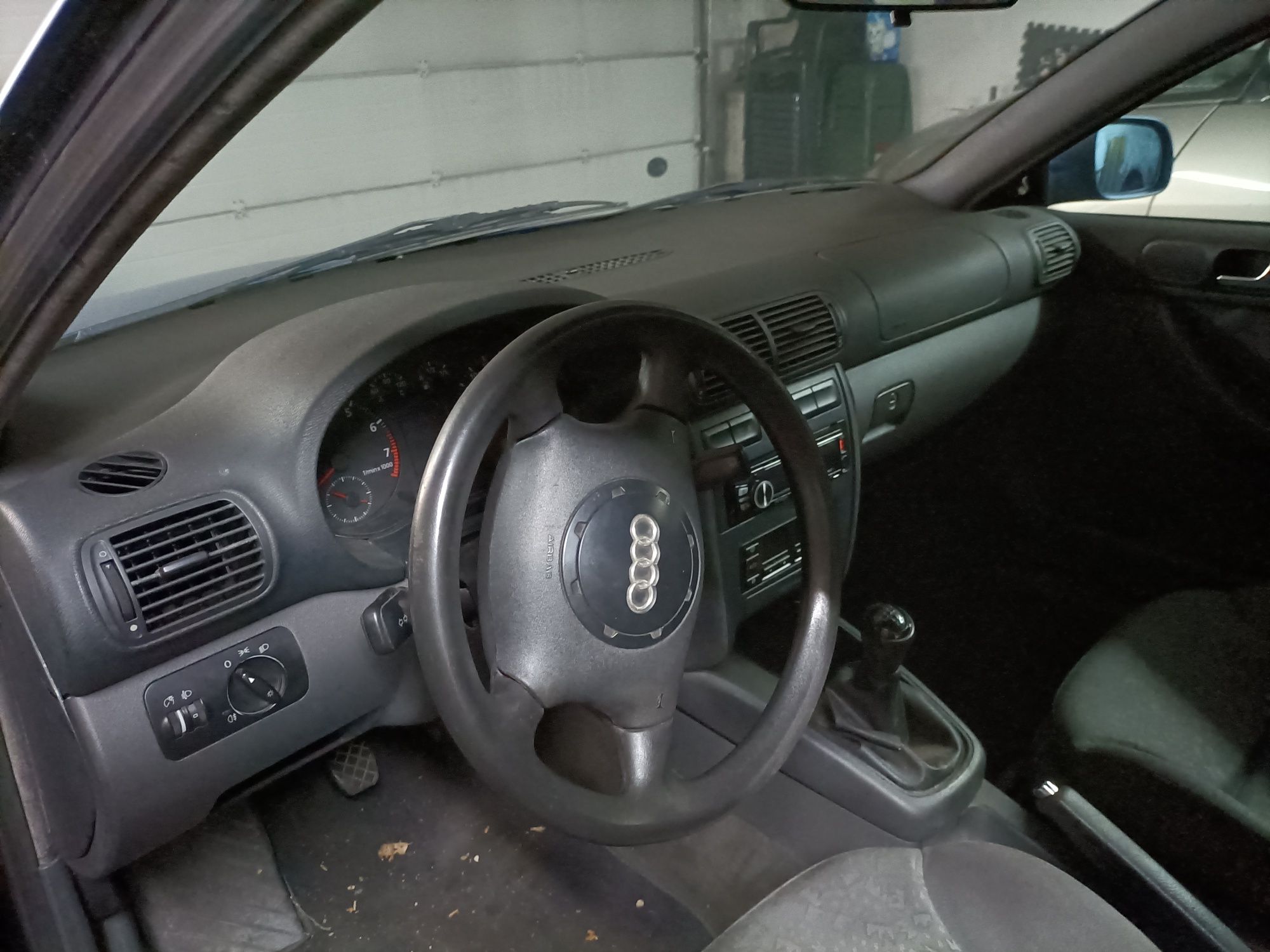 Vendo Audi A3 1,6 gasolina