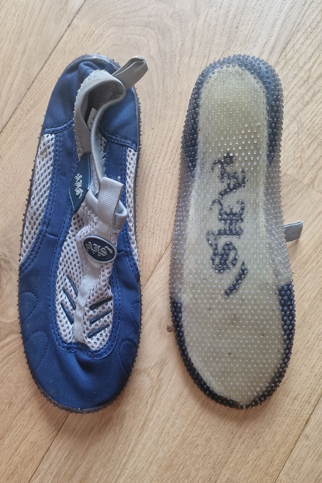 Buty do wody 41 zapinane