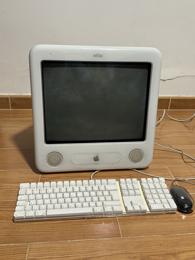 Apple eMac PowerPC G4