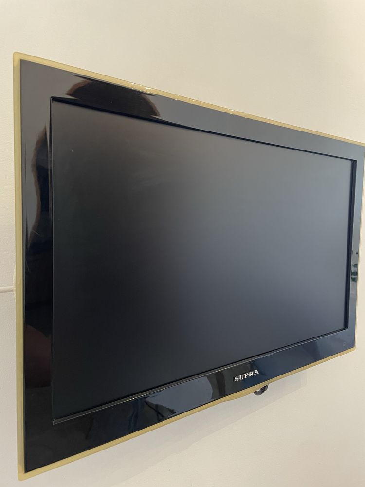 Телевізор Supra LCD