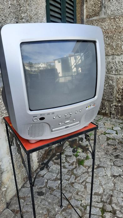 Televisões a funcionar