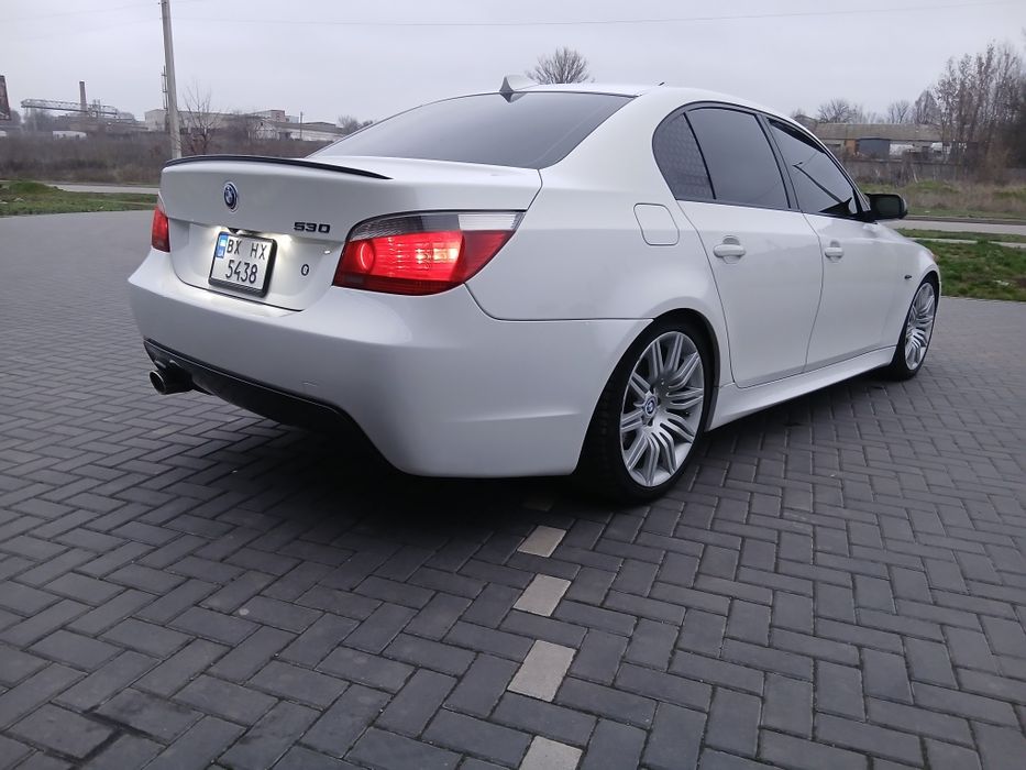 Продам бмв е60 м54б30