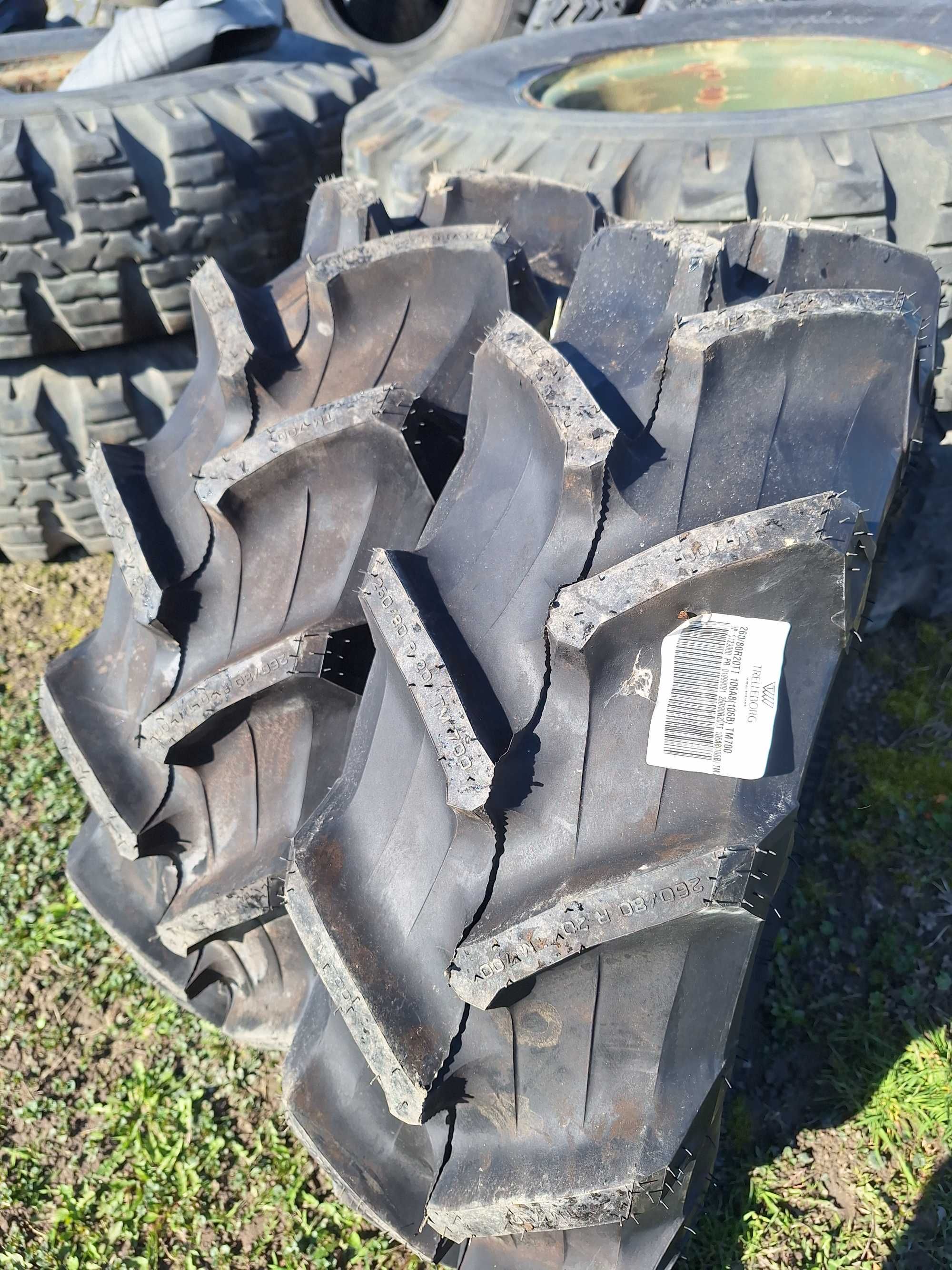 260/80R20 Pirelli TM 700 100% bieżnika 260/80/20