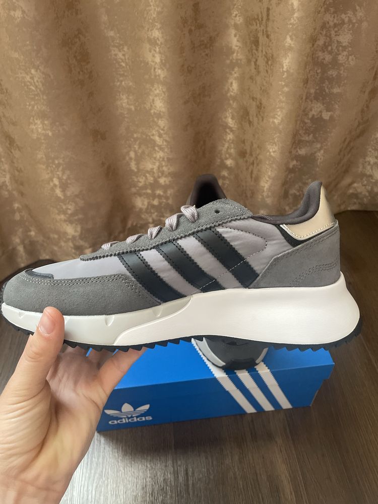 Кросівки Adidas Retropy F2