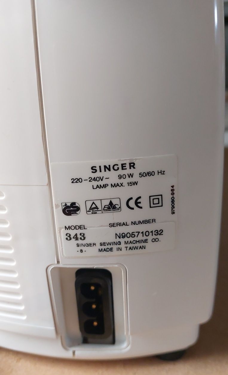 Máquina costura eléctrica