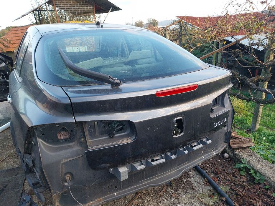 Carrocaria renault laguna 2