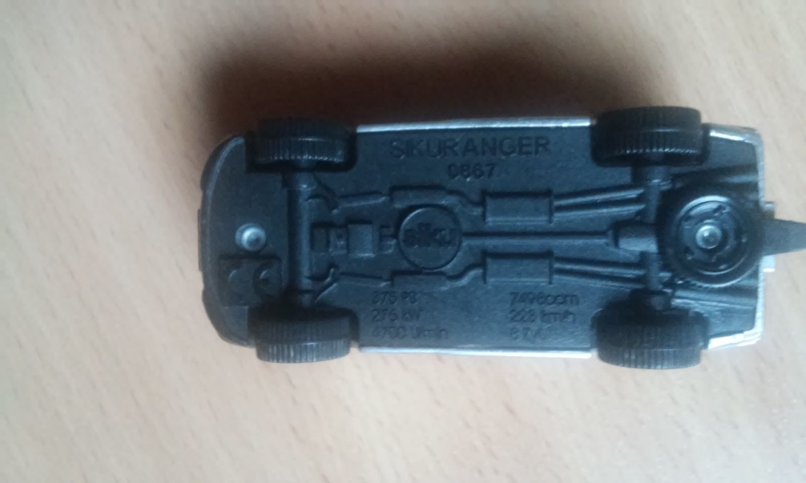 Samochód, samochodzik, auto, autko siku 0867 sikuranger