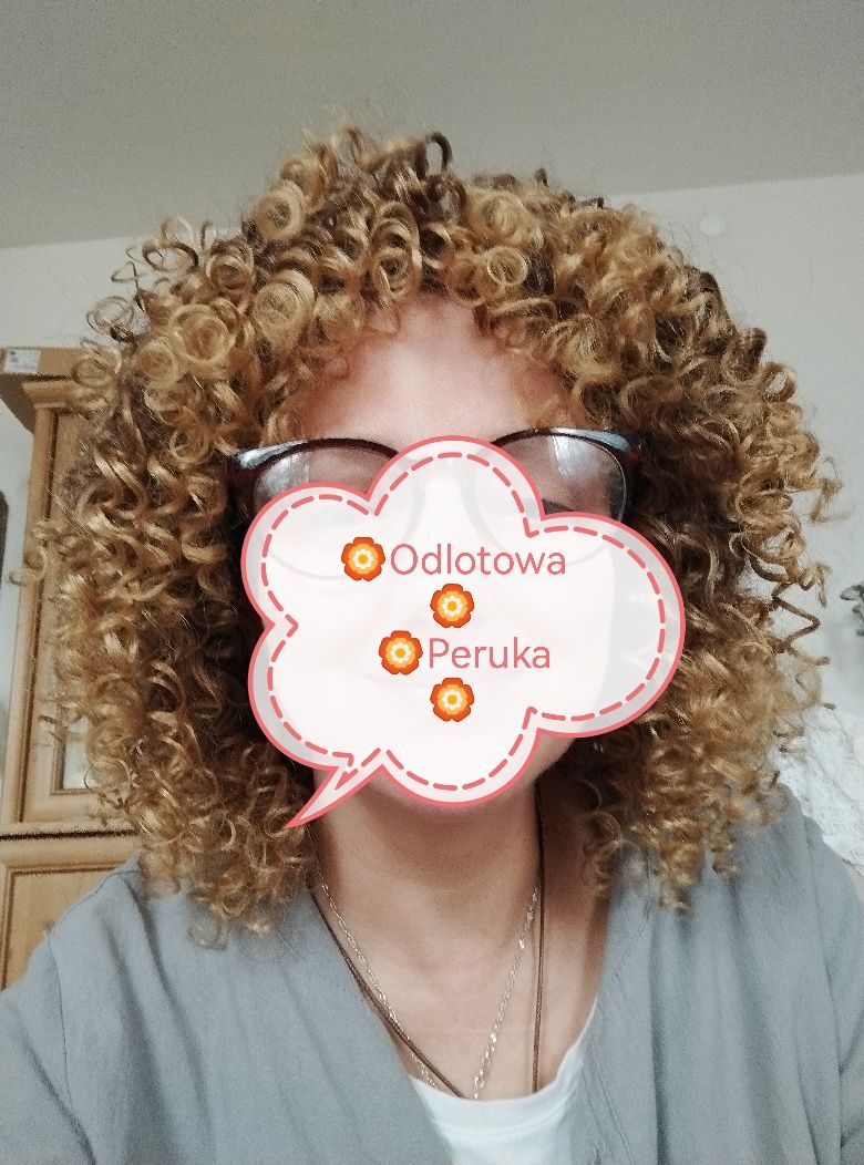 Fantastyczna peruka. Loczki/afro. Naturalny look.