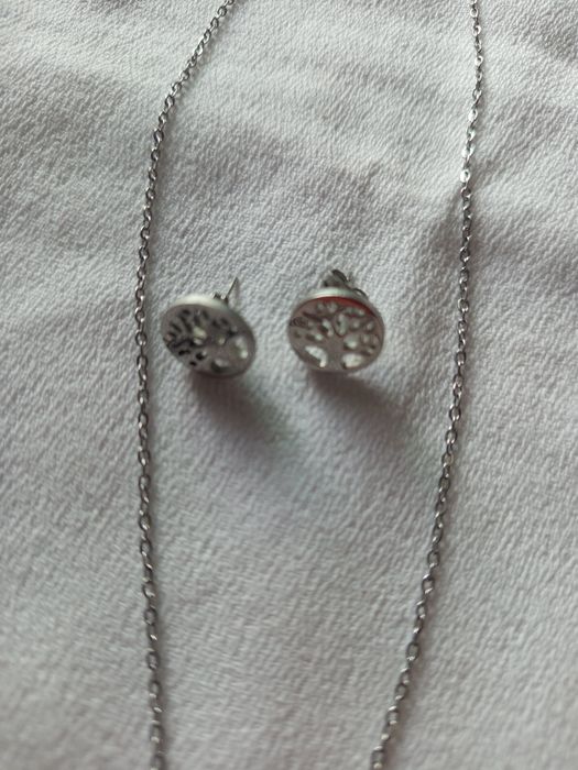 Fio e Pendente+ Brincos - Novos