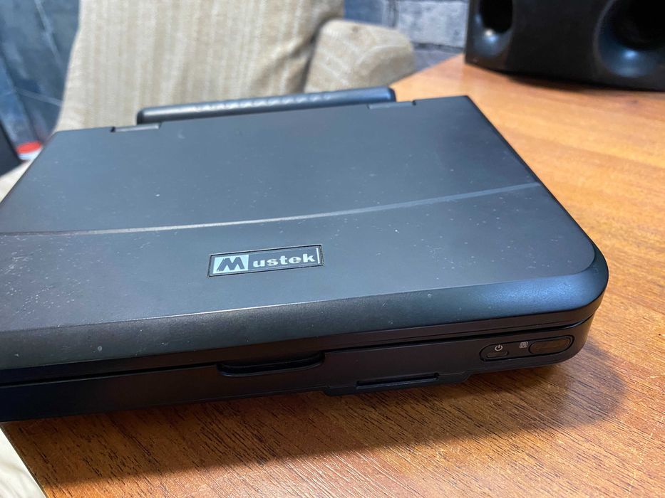 Mustek MP86C, портативный DVD-плеер, 8-дюймовый ЖК-дисплер