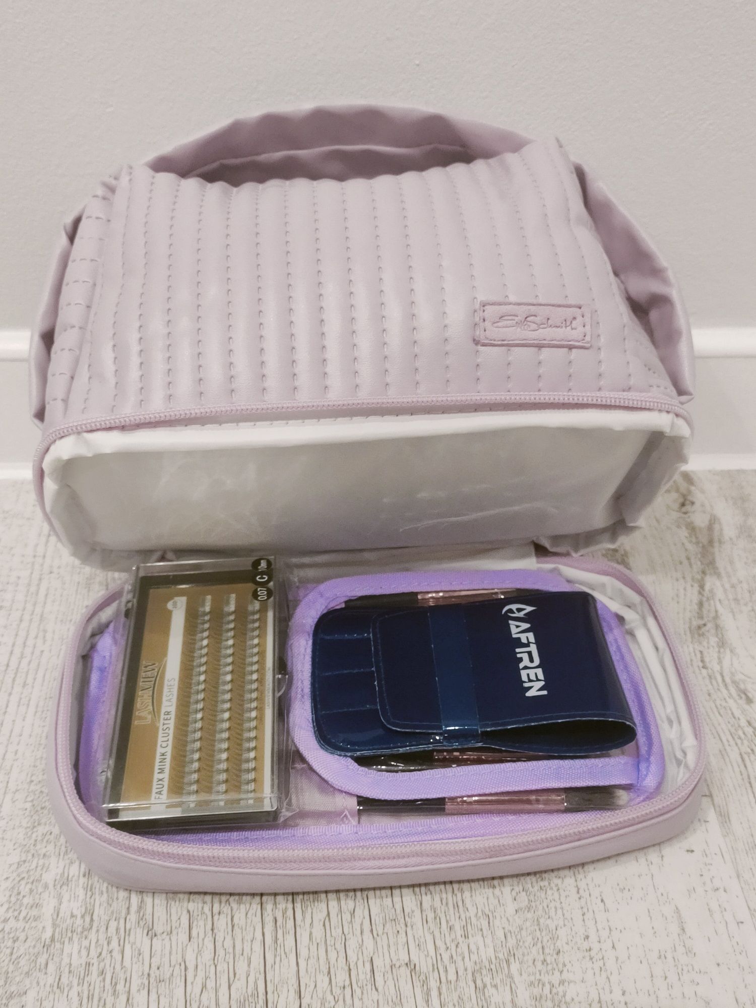 kosmetyczka + akcesoria beauty na prezent