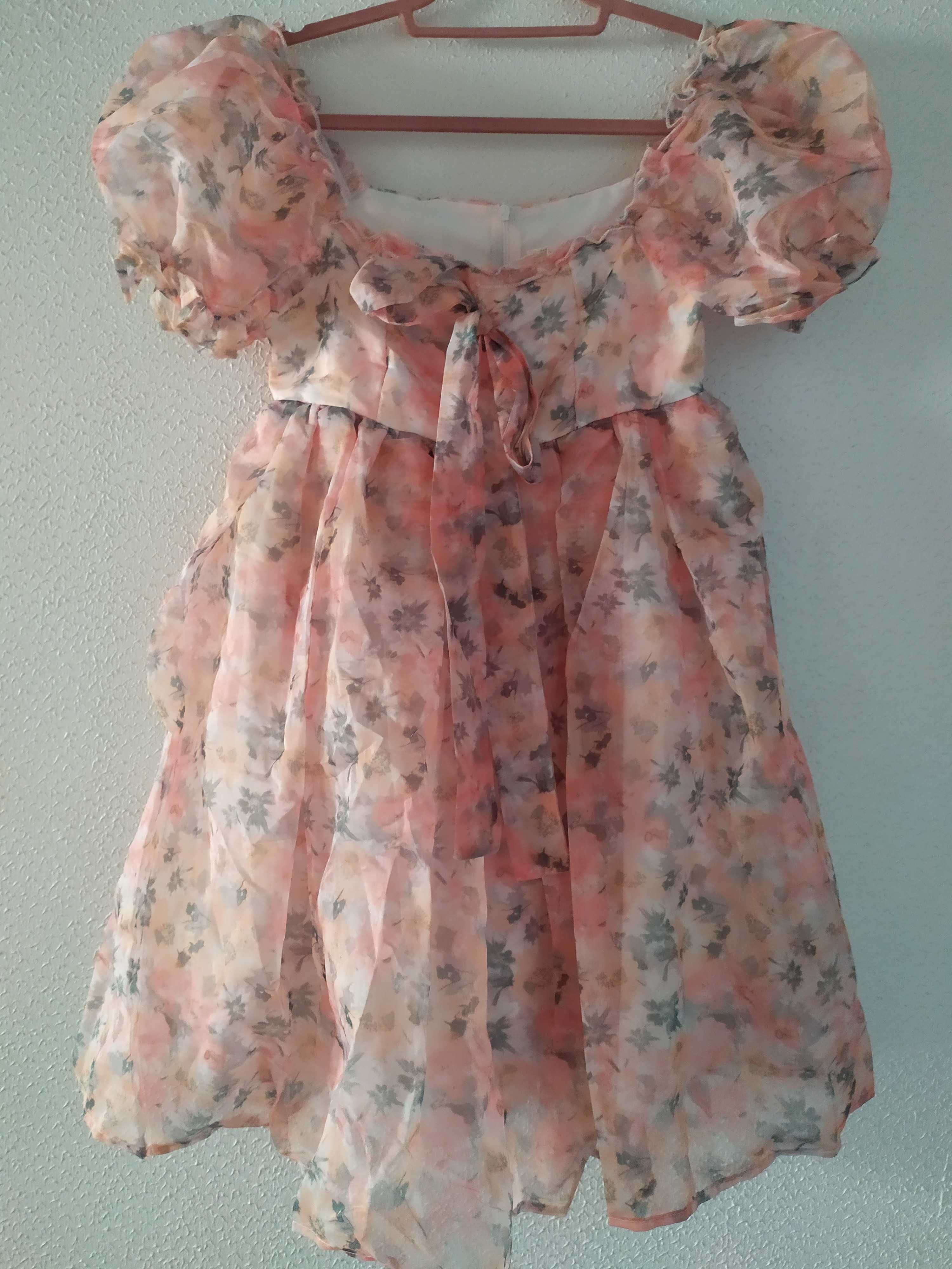 Mini vestido floral