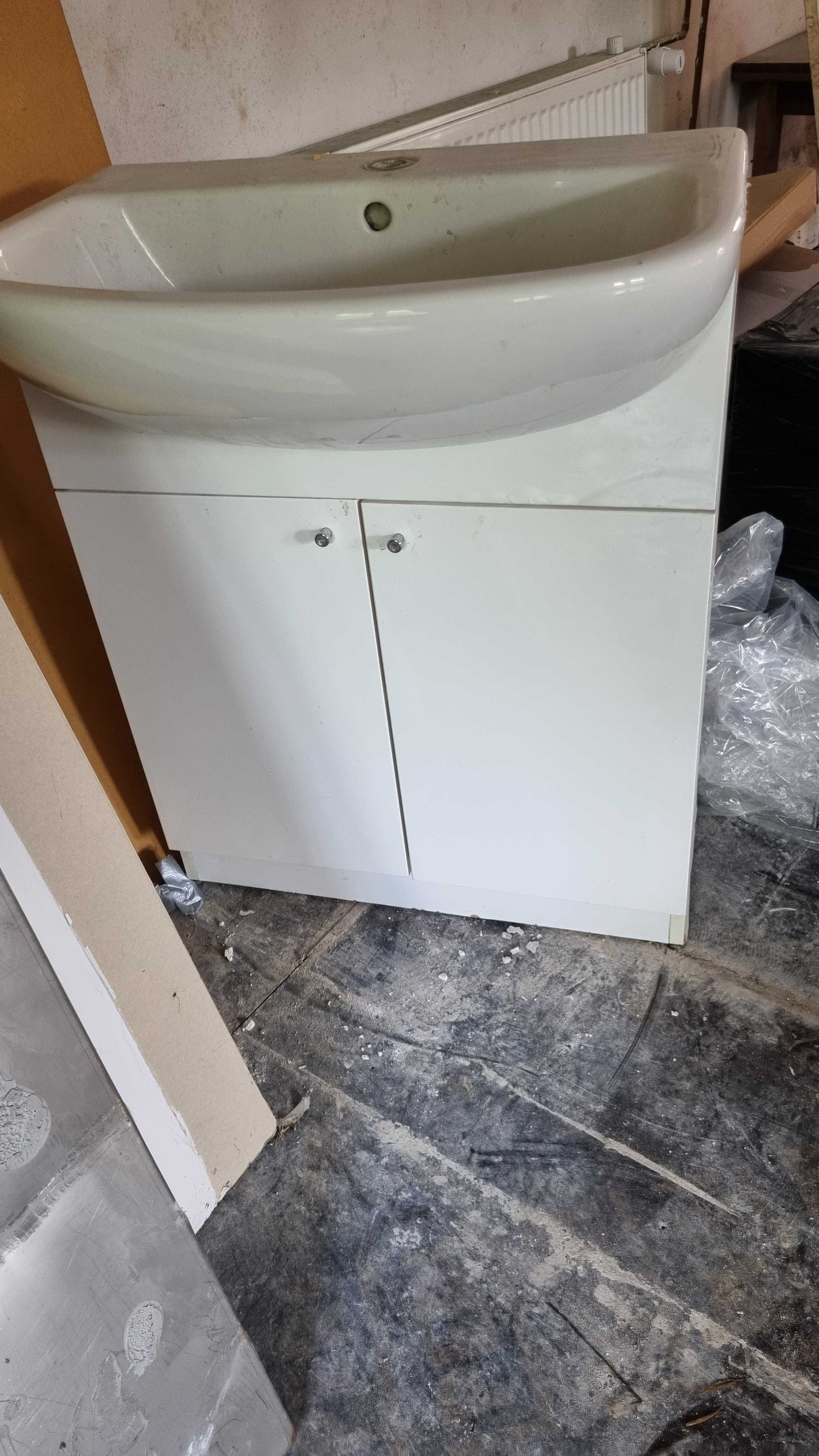 Szafka z umywalką 65cm szerokość