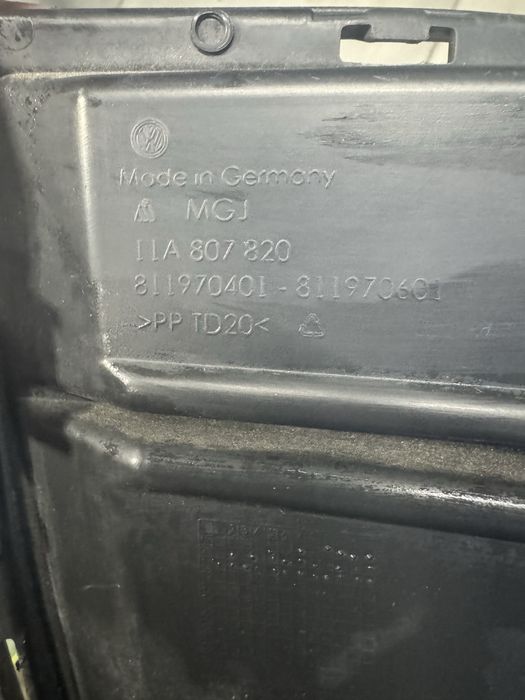 Решітка протитуманної фари Volkswagen id4 ProS USA