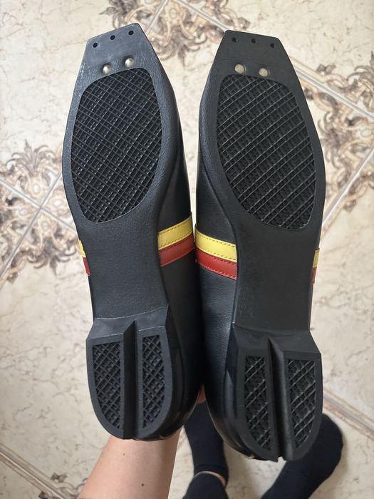 Лижні черевики. Чоловічі, нові. Botas (Vintage)