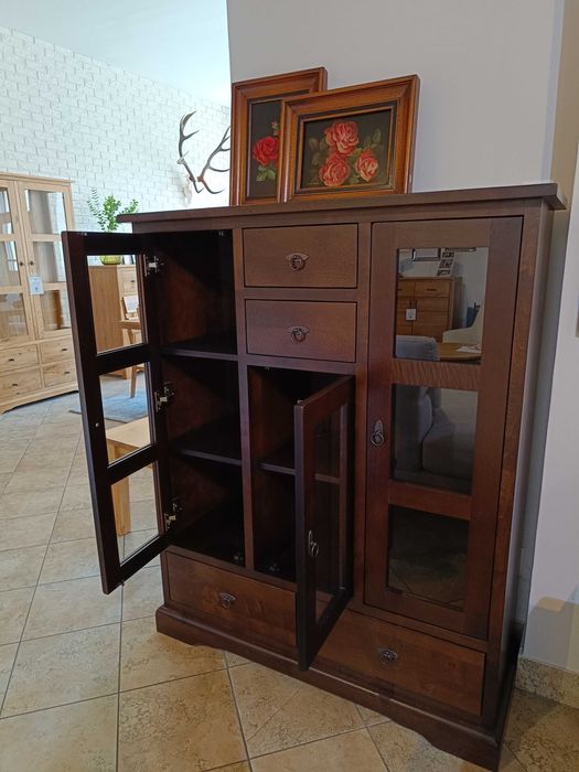 Witryna szeroka Lola