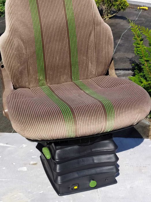 Fotel Siedzenie Pneumatyczne  Grammer podstawa 95 G/721  Ursus Zetor