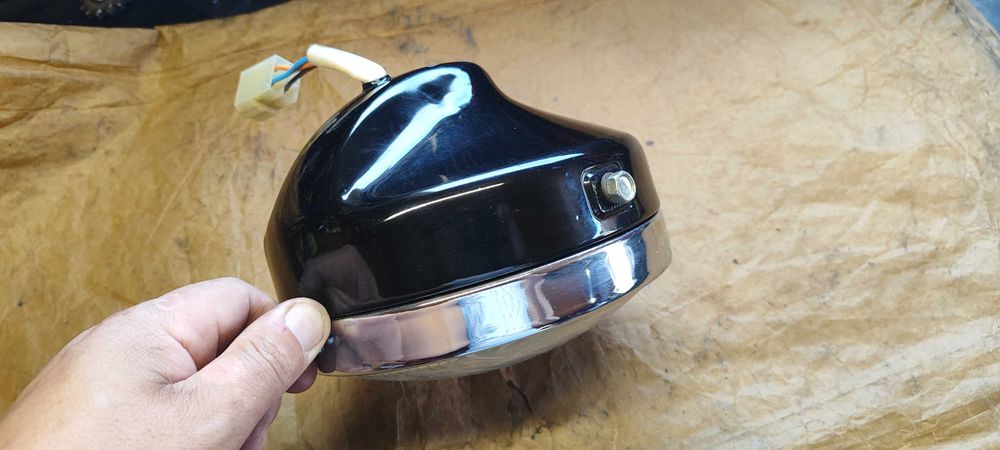 Lampa przednia iż Planeta 5 350 IŻ szkła ramka odblask NOWA przednia