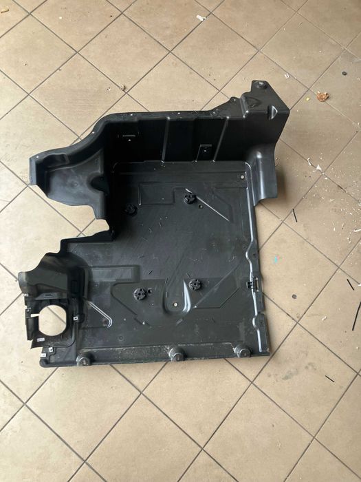 Osłona podwozia tylna do Vw Volkswagena Craftera II, Mana Tge od 2017