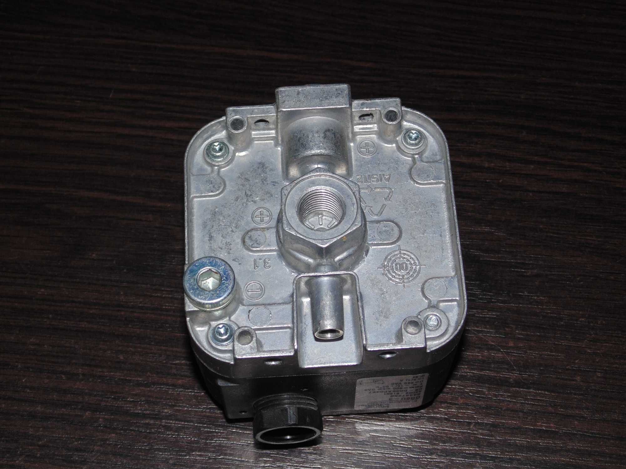 Датчик-реле давления KromSchroder DG6U-3, 0.5-6 mbar